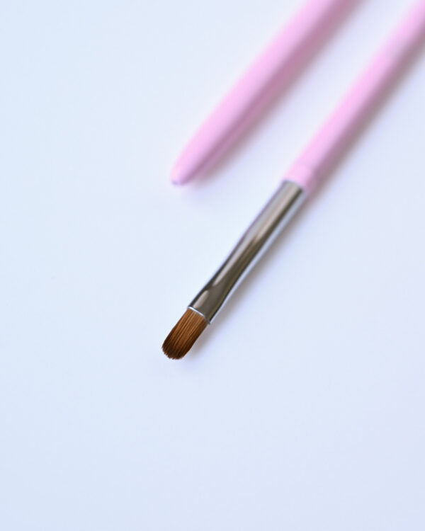 Lise: Your Gel Application Guru!